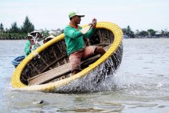 Basket Rowing Boat in Central Vietnam Tour