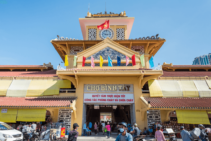 Binh Tay Market