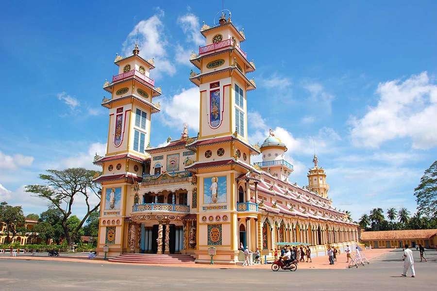 Cao Dai Temple - Ho Chi Minh City Tours