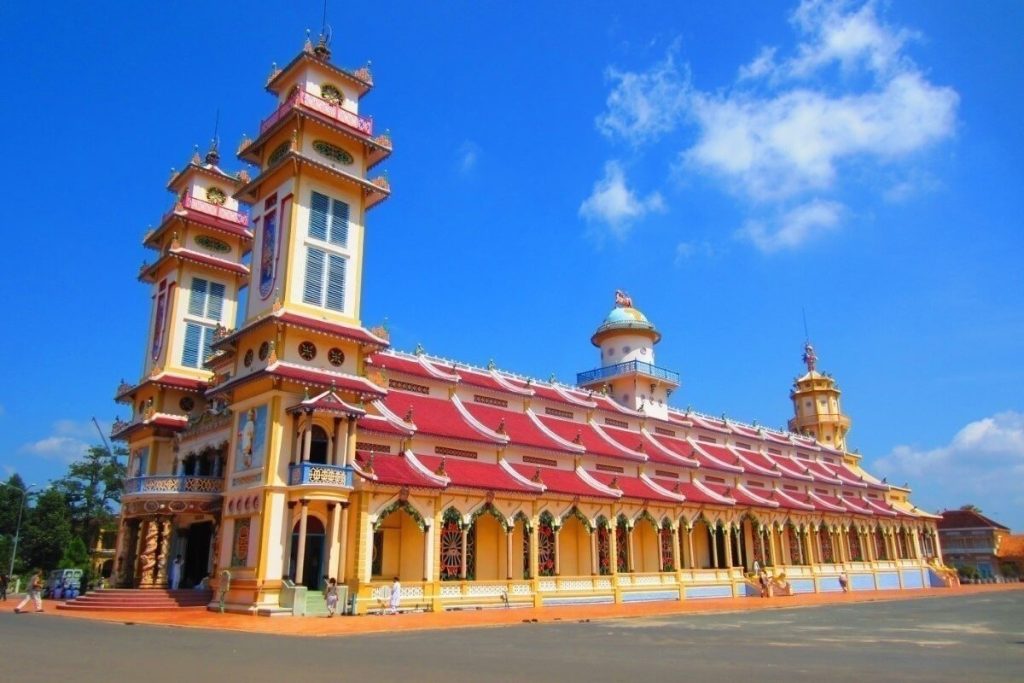 Cao Dai Temple in Tay Ninh - what to do in mekong delta tour
