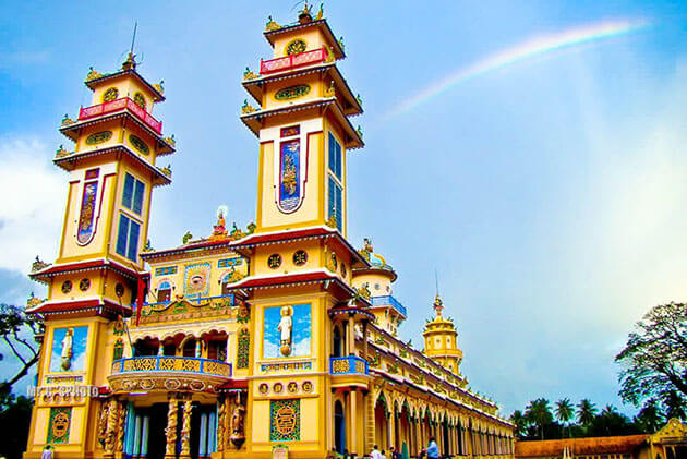 Cao Dai Temple - Ho Chi Minh city tour