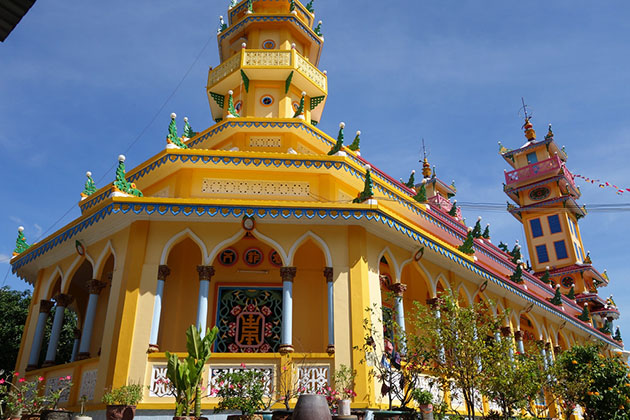 Cao Dai Temple - Ho Chi Minh city tours