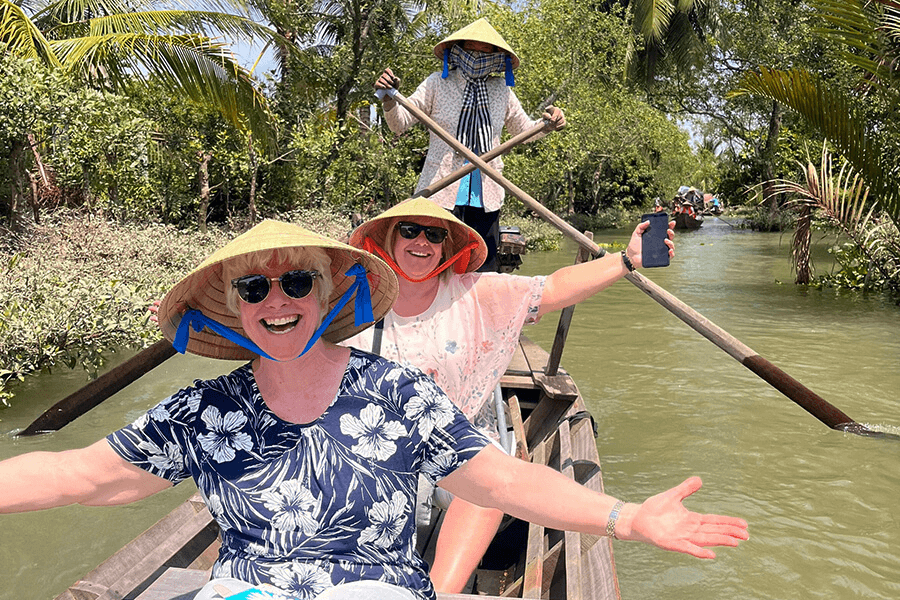 Customer in Saigon Vietnam in shore excursions ho chi minh city