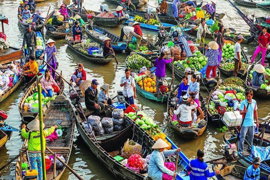 Cai Be Floating Market