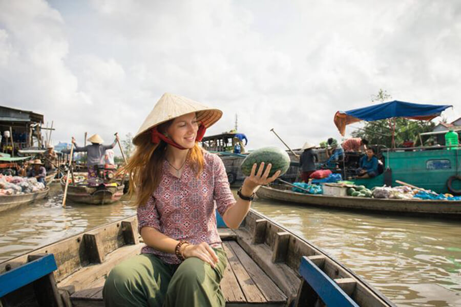 Highlighted Images of the Cai Rang Floating Market1