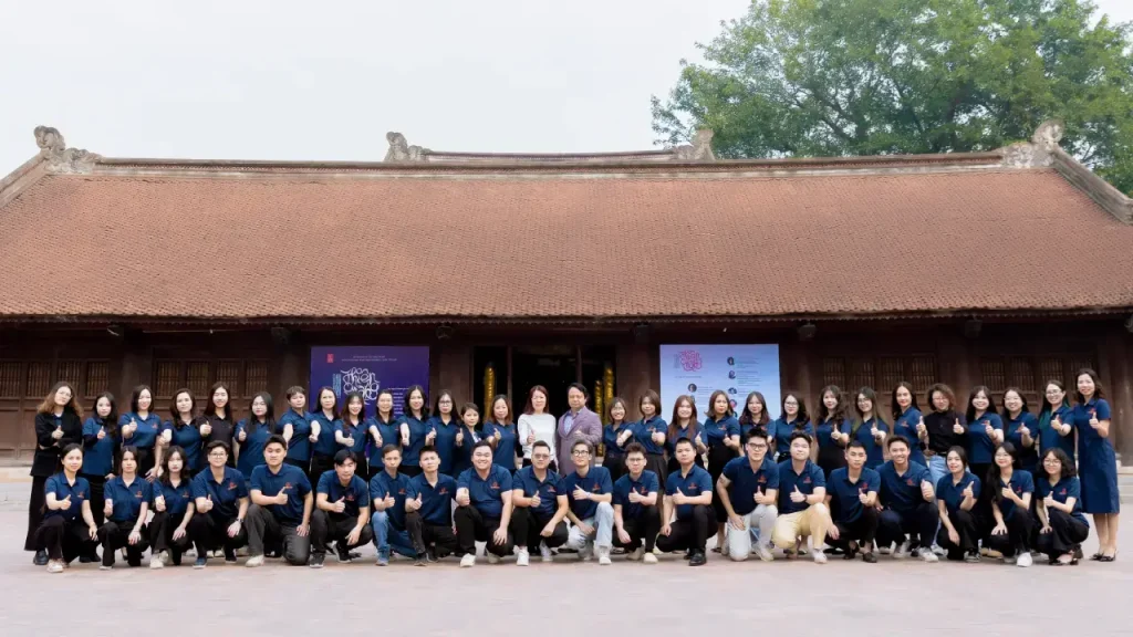 Meet our Saigon Local Tour Team