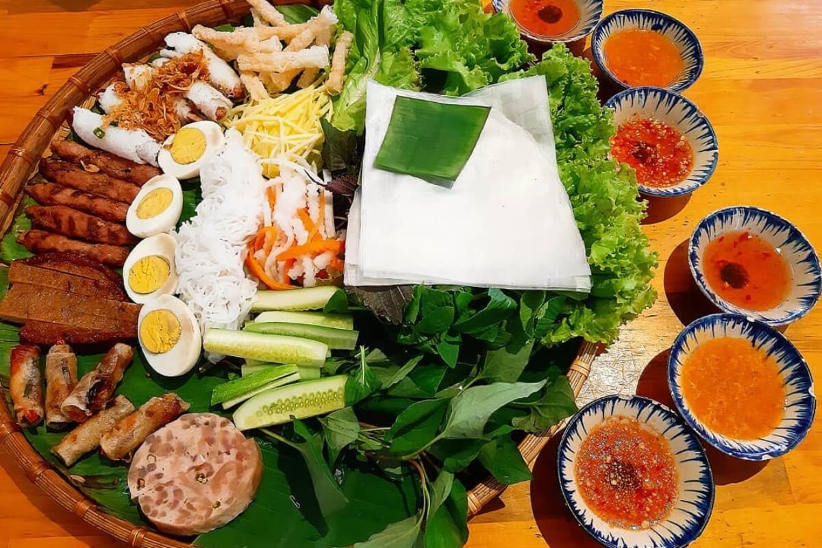 Nem Nướng Dalat – Grilled Pork Rolls