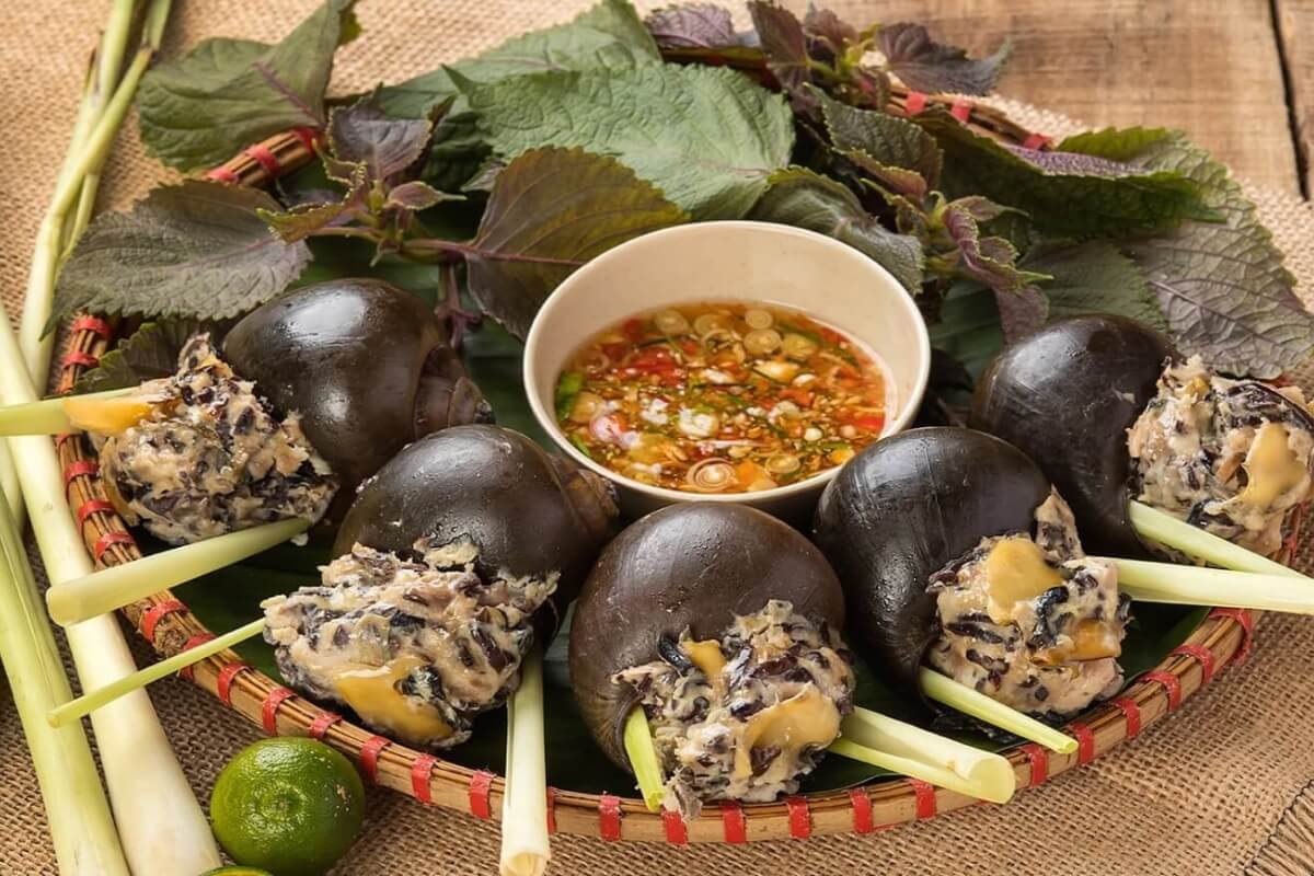 Ốc Bươu Nhồi Thịt – Stuffed Snails