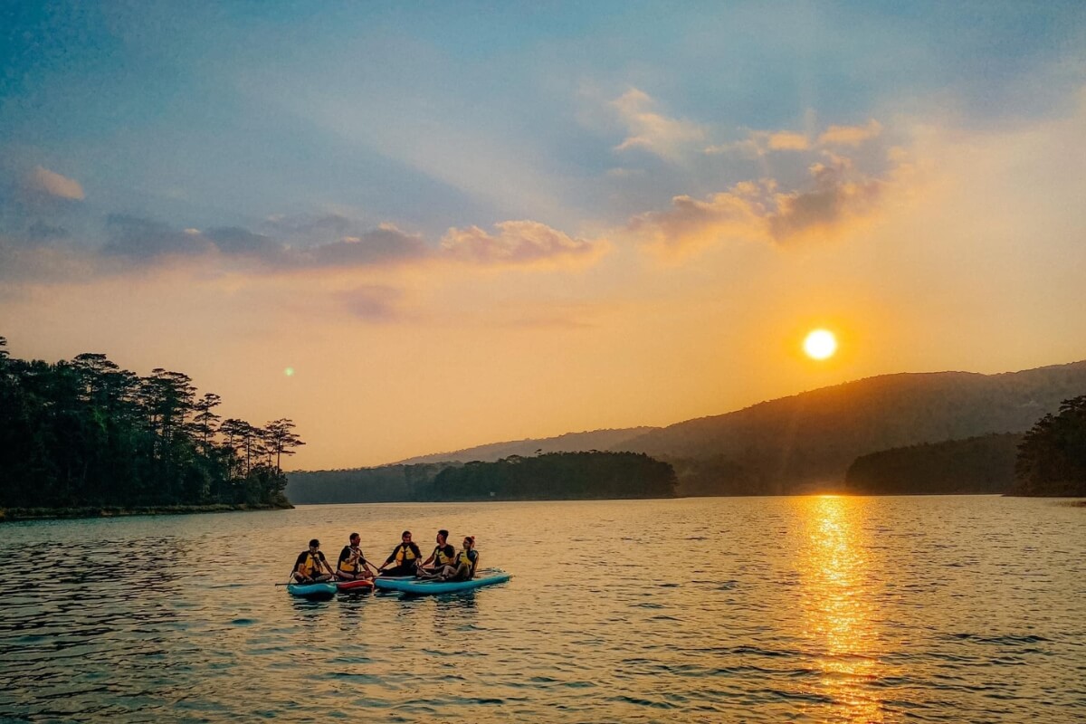 Relax by Tuyen Lam Lake - things to do in dalat