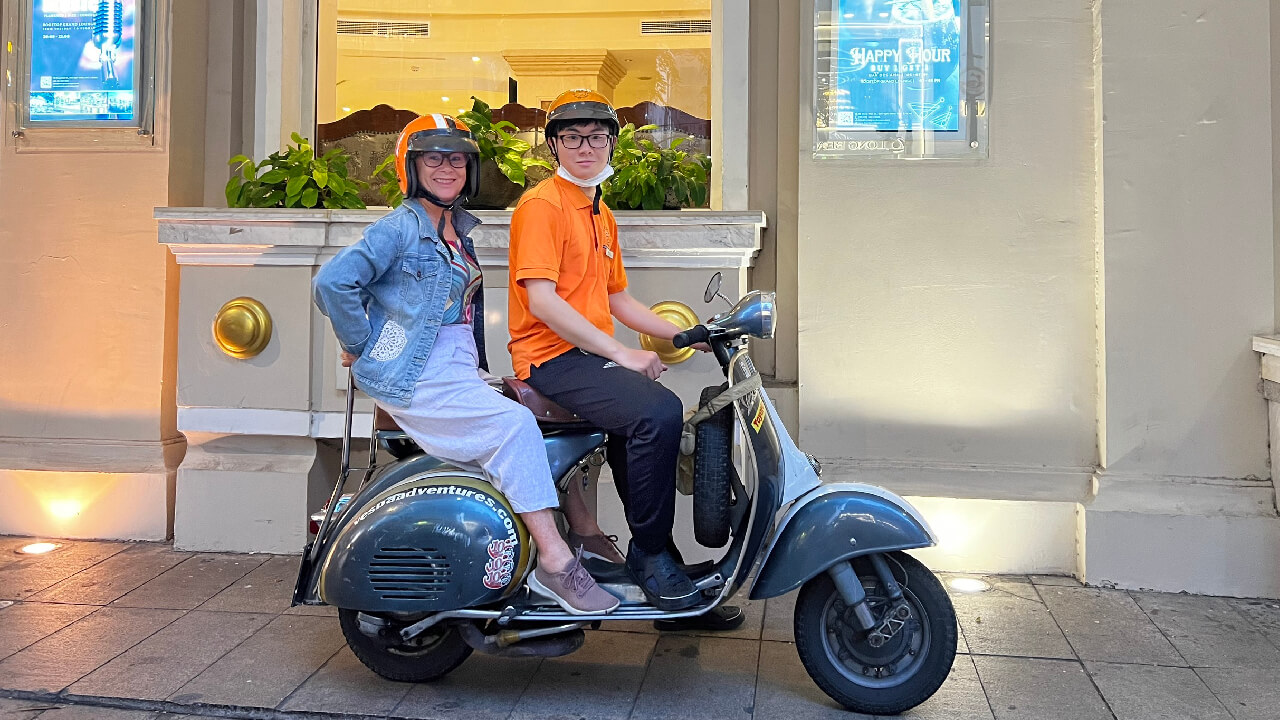 Saigon Vespa Tour - saigon tour