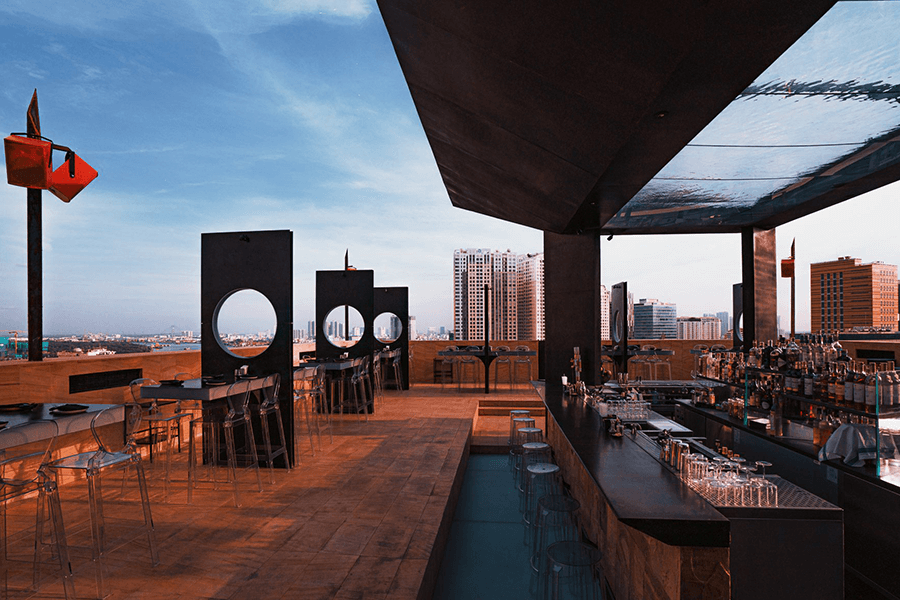 Spectacular Rooftop Bars (1)