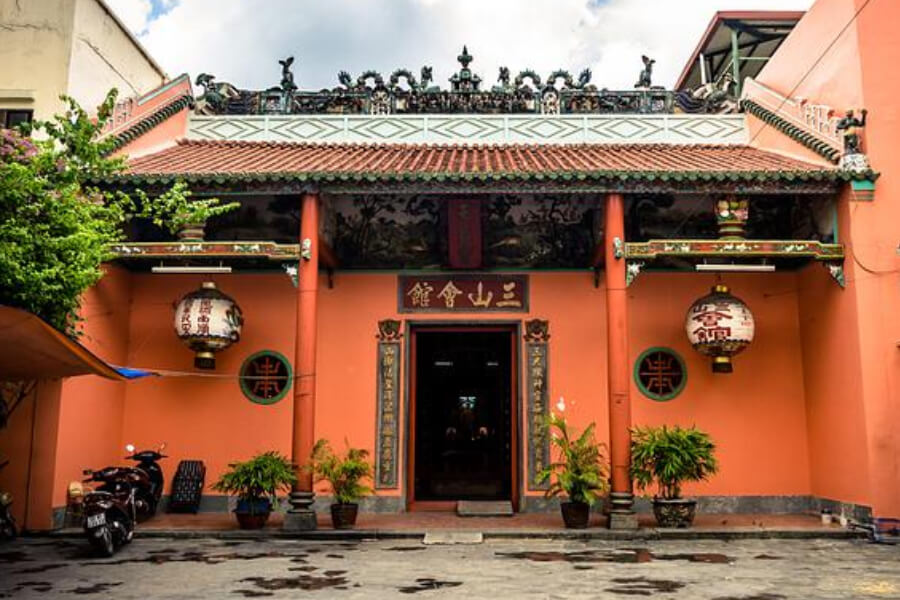 Tam Son Hoi Quan Pagoda in Ho Chi Minh City Tours