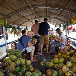 Tra On Floating Marketing vietnam local tours