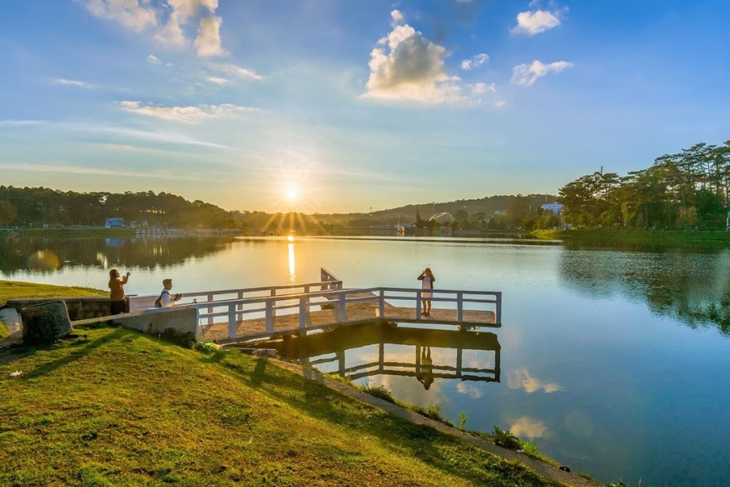View the sunrise in Xuan Huong lake at Dalat Vietnam