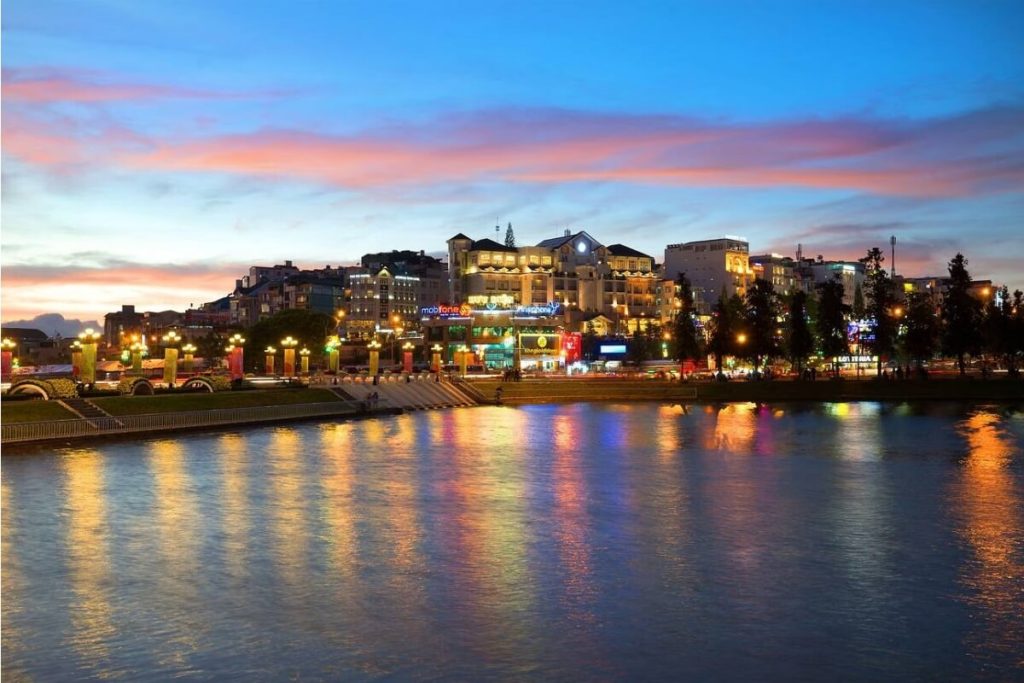 Visit Dalat Vietnam in the evening - southern vietnam tour 9 days