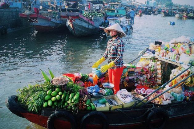 cai rang floating market tours in ho chi minh city