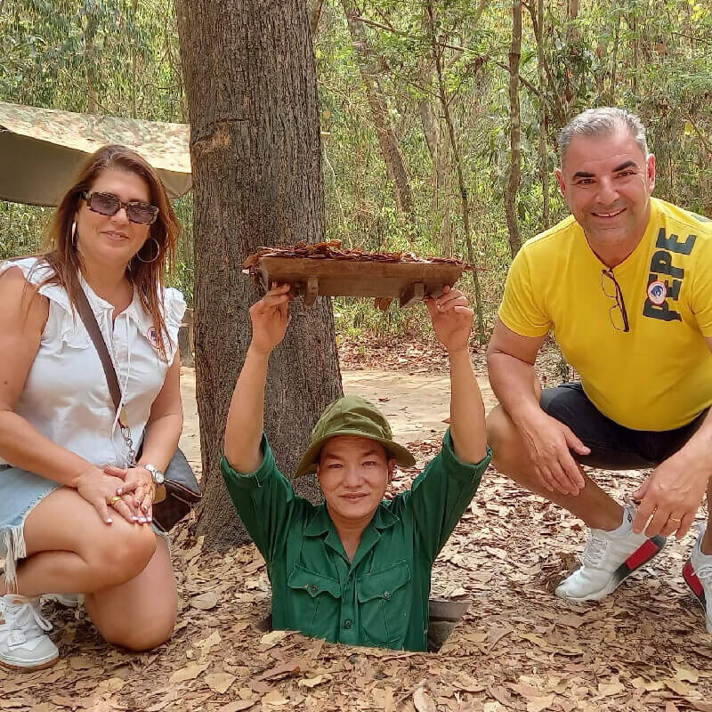 cu chi tunnel saigon local tour