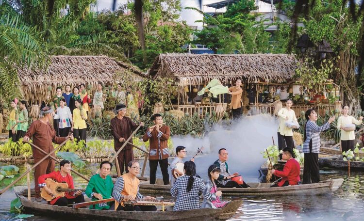learn about the art of Don Ca Tai Tu of the people of Thieng Lieng island