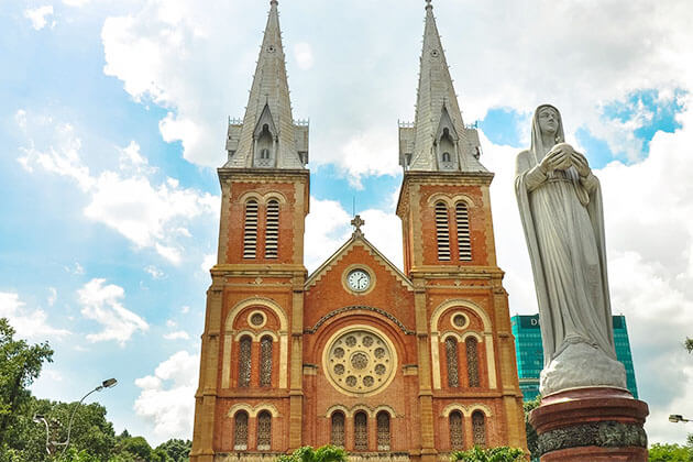 Notre Dame Cathedral - Saigon tour packages