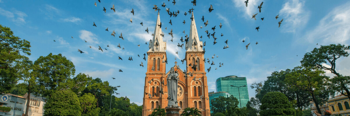 saigon notre dame cathedral - ho chi minh city tour package