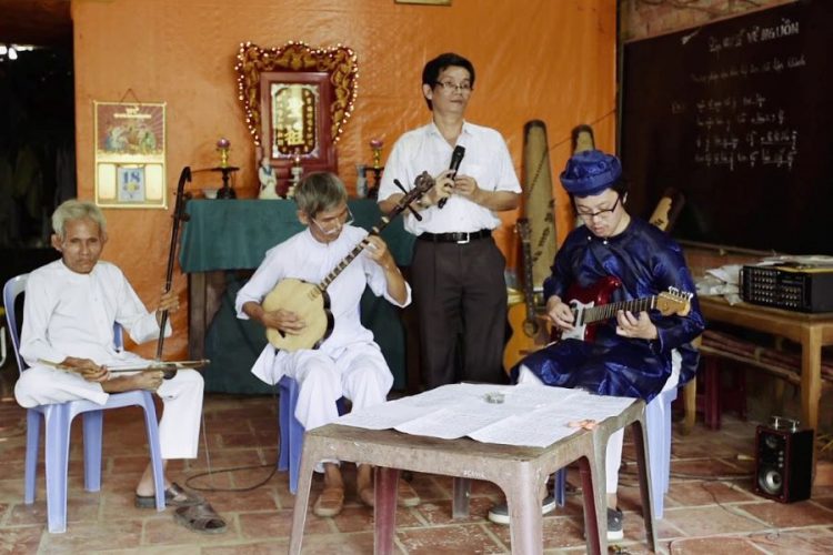south vietnam traditional song